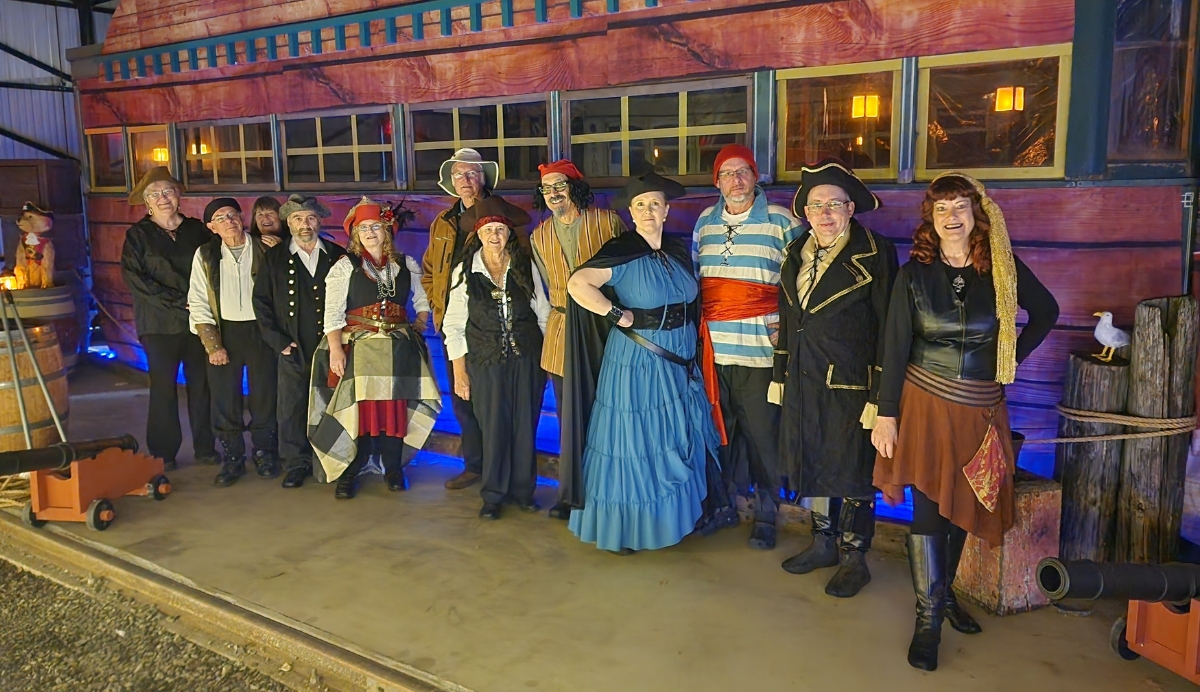 Powerland Halloween Cast